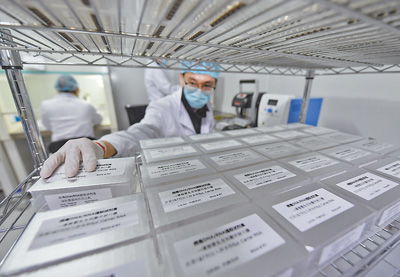 成都開(kāi)足馬力復(fù)工生產(chǎn)試劑盒助力疫情防控